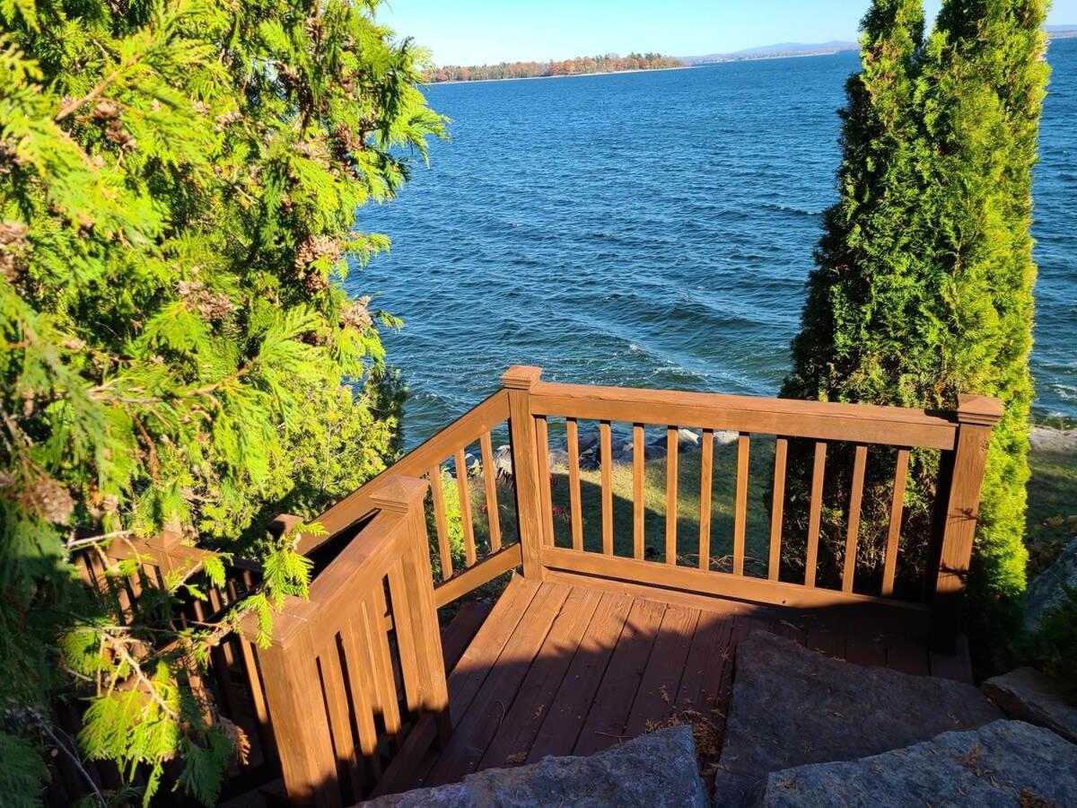 Loza House Adirondack Skydeck Unit Lake Front بلاتسبورغ المظهر الخارجي الصورة